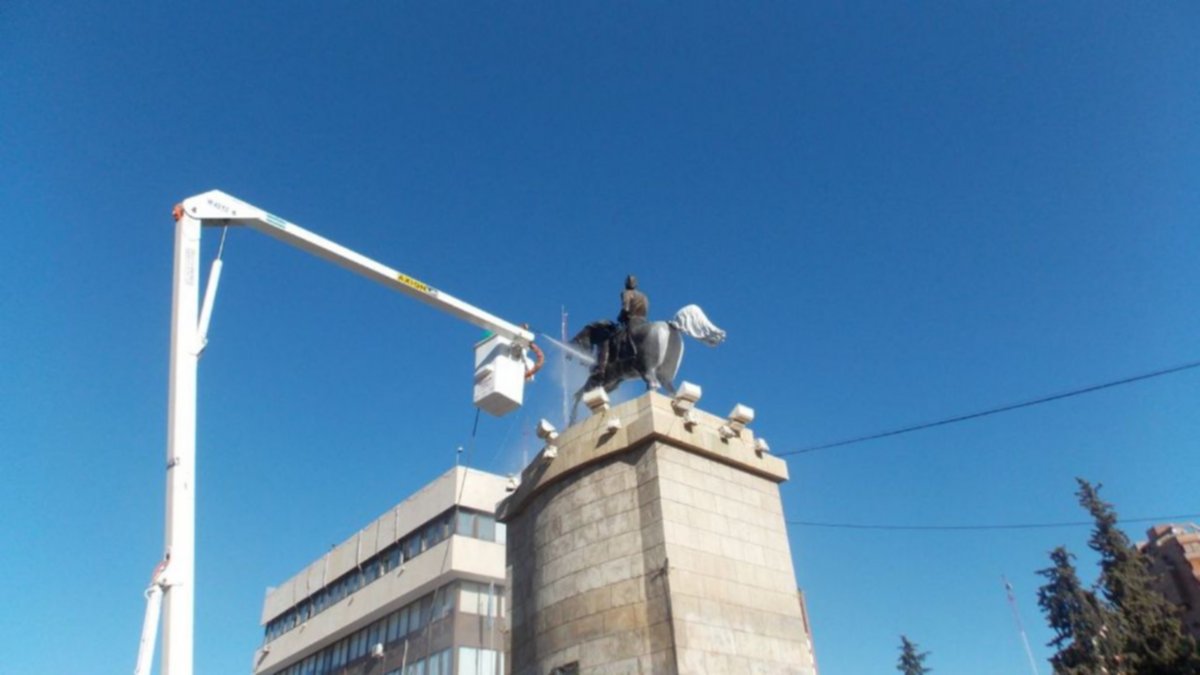 El caballo dejó de ser blanco