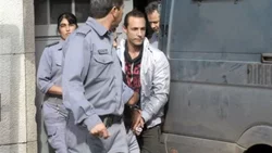 Qué mal la está pasando: A Leo Fariña le rematan su lujosa camioneta