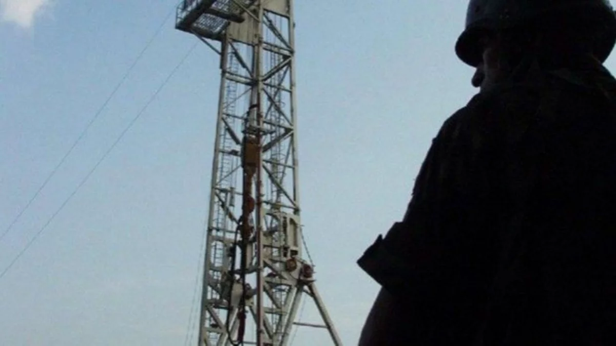 Expertos del sector apoyan medidas del Gobierno sobre la producción petrolera