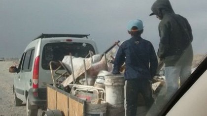 Inconsciencia al volante: llevaba dos menores en un carro