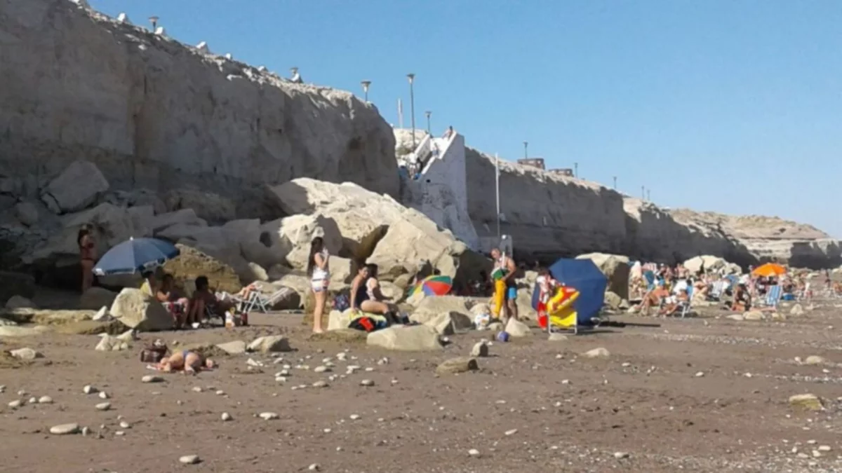 Otro derrumbe en los acantilados de Las Grutas