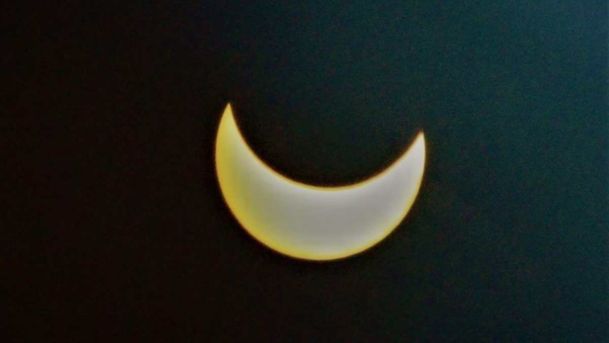 Se vio en todo el país el eclipse de sol anular, con mayor nitidez en la Patagonia