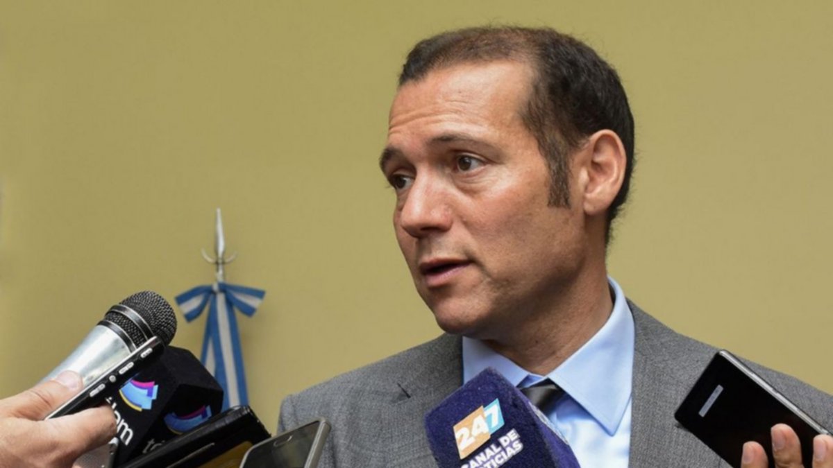 Gutiérrez rechazó que el Volcán Lanín sea declarado espacio sagrado por los mapuches