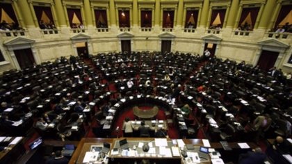 Quieren que una senadora recapacite y cambie su voto
