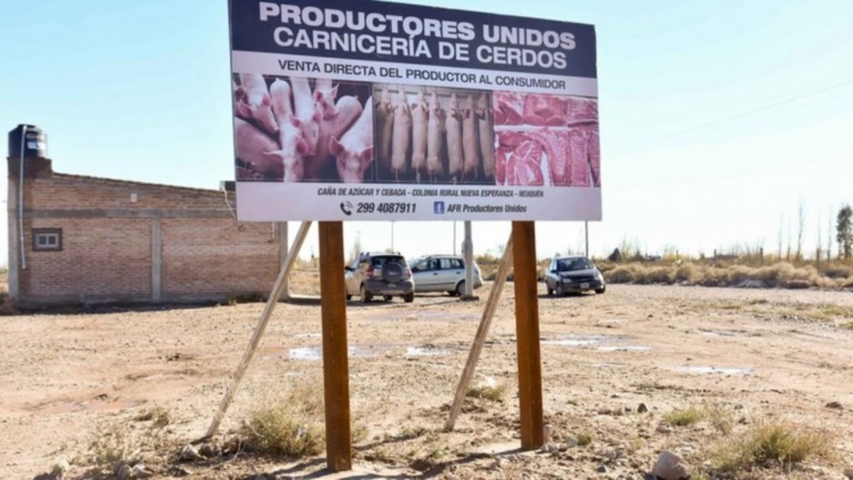 Más 500 crianceros en crisis por la clausura del matadero