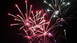 Mucha pirotecnia en la noche de año nuevo