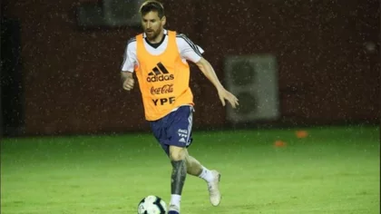 Scaloni probó el equipo para el debut