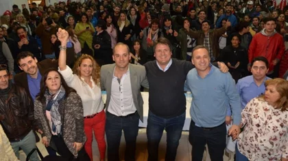 UNE oficializó su apoyo al MPN y lo bajó a Baggio
