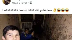 Insólito: me saco una selfie en los calabozos