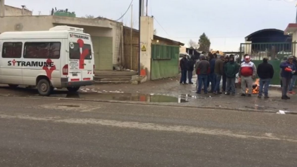 Municipales piden aumento de emergencia del 30%