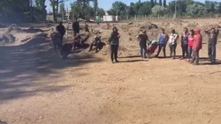 Sin respuestas, volvieron a tomar el terreno en Confluencia