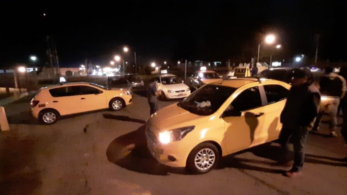 Taxistas denuncian cinco robos en los últimos días
