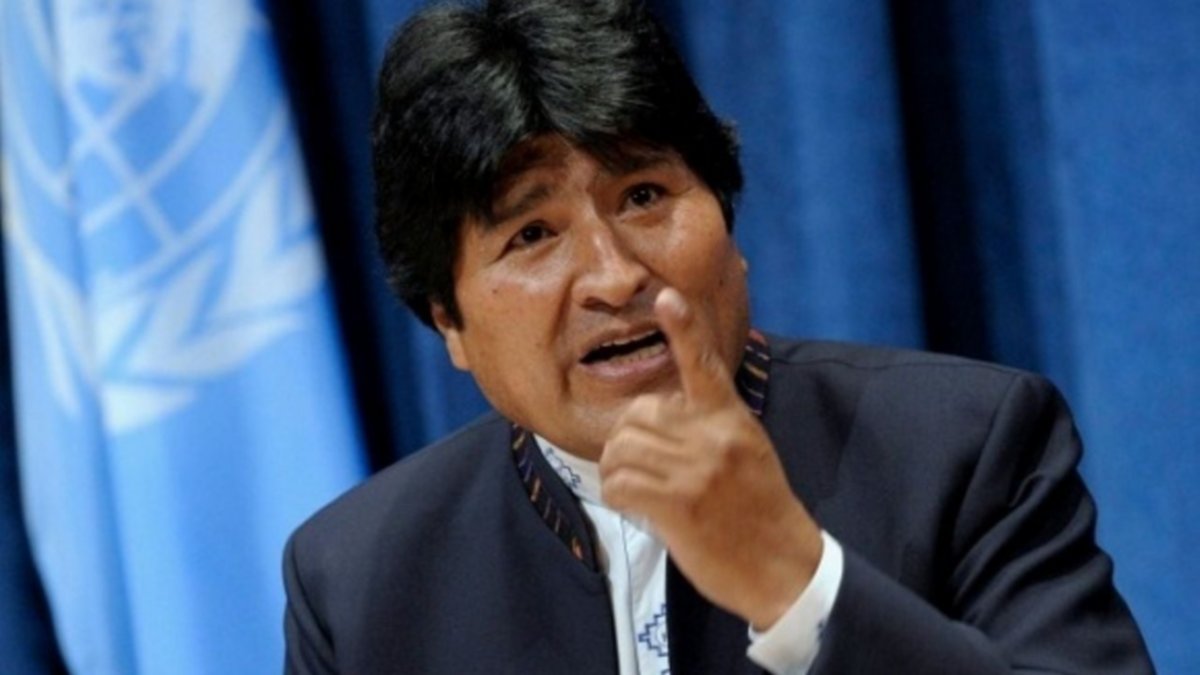 Evo Morales, con orden de captura, amenaza bloquear Bolivia