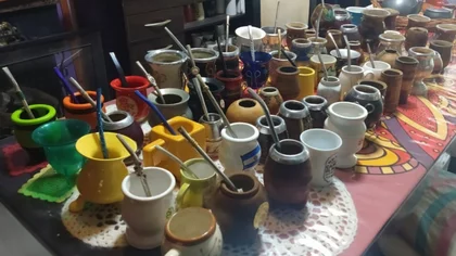 Marcelo, el oyente coleccionista que tiene más de 300 mates