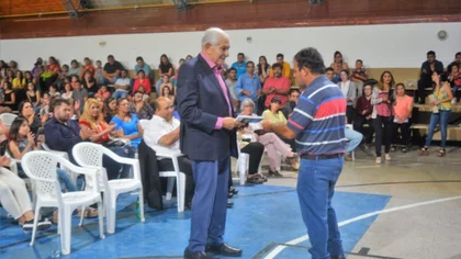 Un petrolero dejó la intendencia de Buta Ranquil