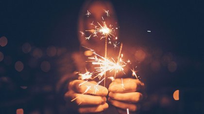 Hay pirotecnia en venta (ilegal), y la gente lo denuncia