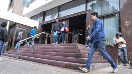 Piden a bancos no dar créditos a sus clientes, si deben cuota alimentaria