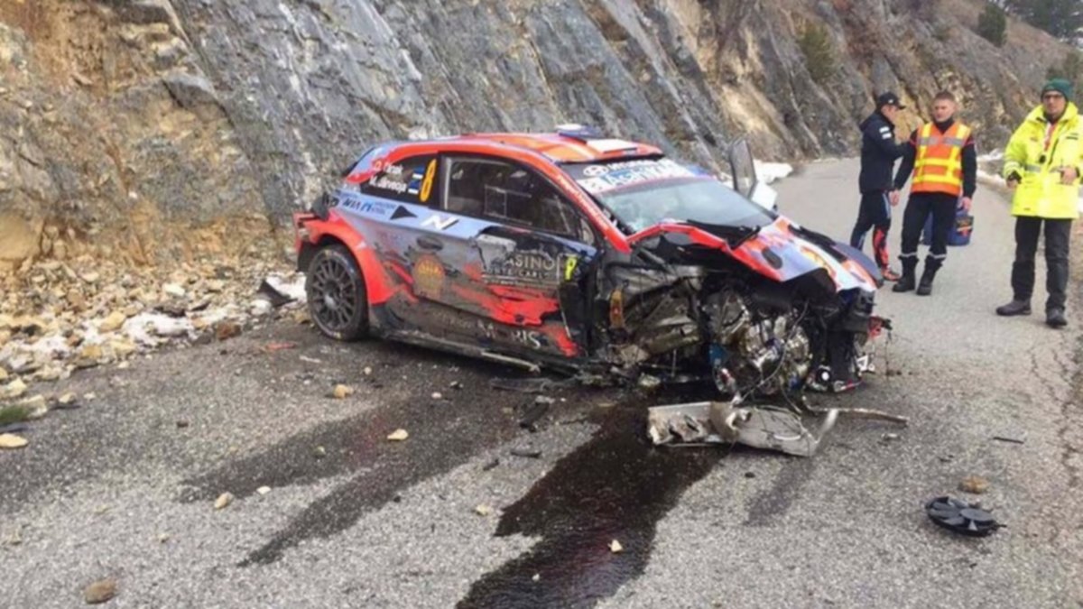 Mira el tremendo vuelco del campeón Mundial de Rally