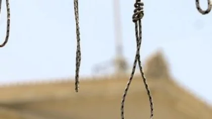 Ahorcar en público a los violadores de niños