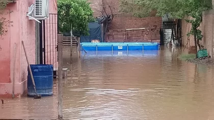 Familias bajo el agua y evacuadas en Rincón de los Sauces