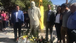 Homenajearon a Felipe Sapag en el 103º aniversario de su nacimiento