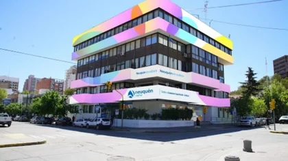Municipio y Provincia dieron asueto a sus empleadas