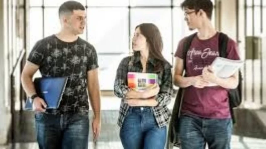 PAE lanza una nueva convocatoria para estudiantes