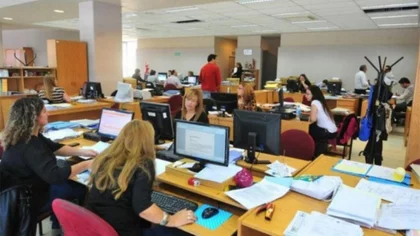 Oficializan la autorización a estatales a no concurrir al trabajo