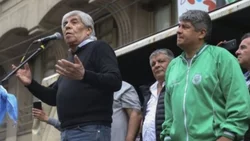 Los camioneros seguirán trabajando "para que no haya desabastecimiento"