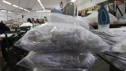 Obreras textiles confeccionarán 200 mil barbijos