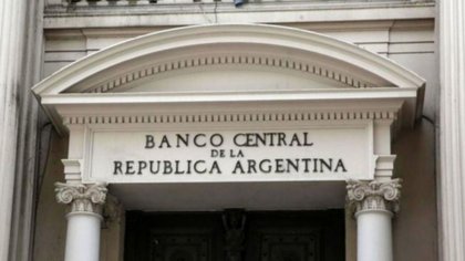 El Banco Central volvió a extender los controles al dólar