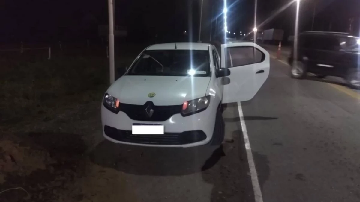 Pese al aislamiento iba en un remisse con un arma blanca y alcoholizado