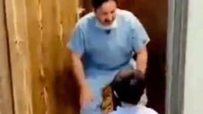 Un médico rompió en llanto al negarle el abrazo a su hijo