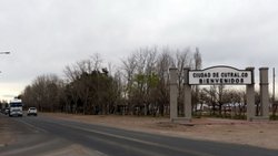 En la comarca petrolera todas las noches bailan desde sus patios