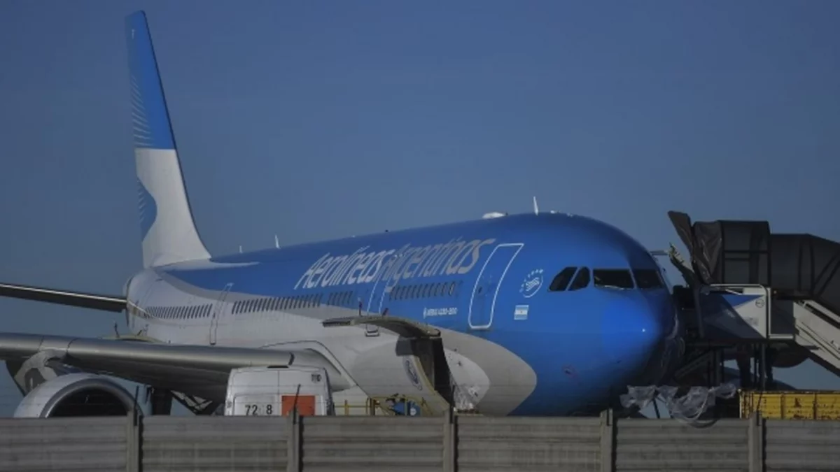 Regresó, cargado con 14 toneladas de insumos, el avión desde China