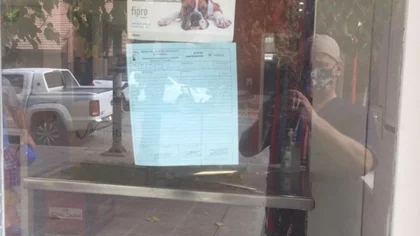 Veterinario notificado por abrir su local