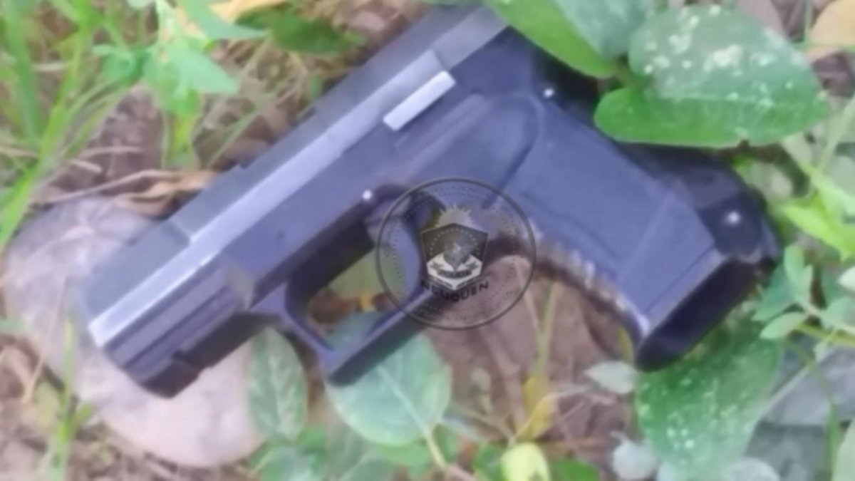 Salieron a robar con un arma de juguete y les salió mal