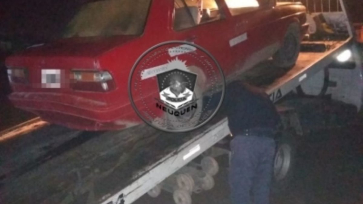 Sin papeles del auto, con marihuana y violando la cuarentena