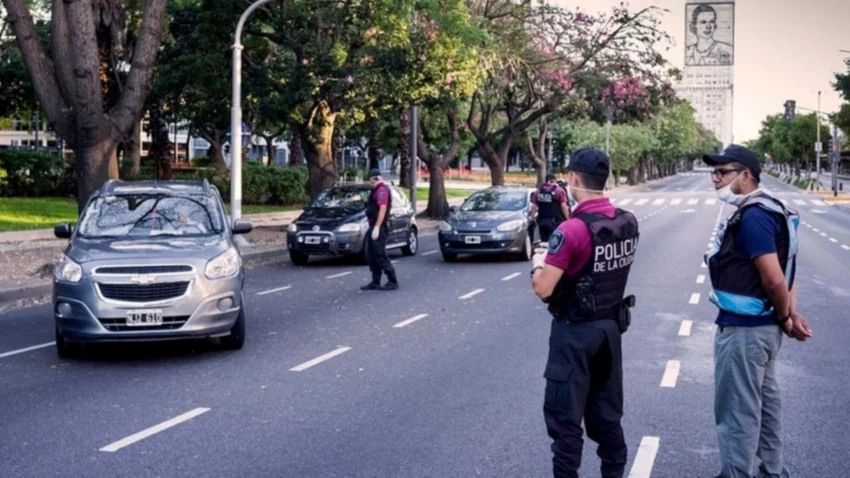Liberado por la COVID-19: volvió a golpear a sus sobrinos