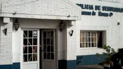 Horror: Cazaba animales para comer, y encontró un cadáver