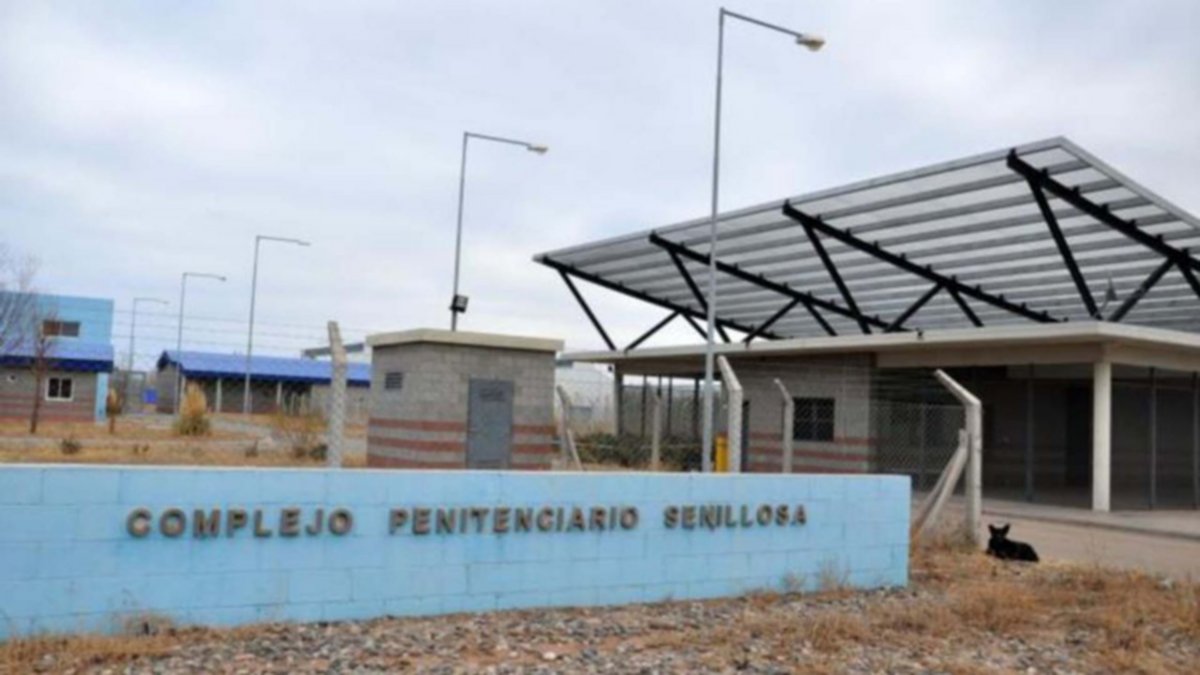 Un muerto en una pelea entre internos en la cárcel de Senillosa
