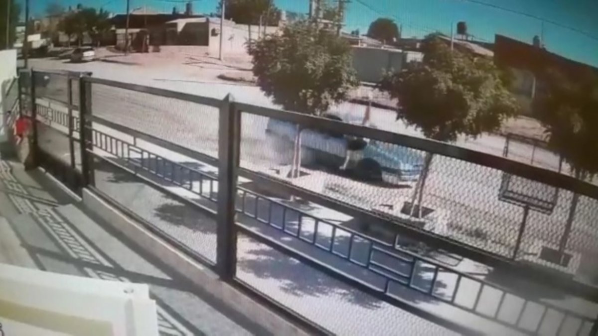 Pelea de bandas narco quedó registrada en impactante video