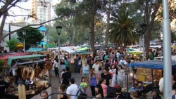 Los artesanos no dan más, piden ayuda y ferias los domingos