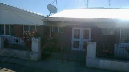 Enfermero sin aplausos, invitó amigos a cenar