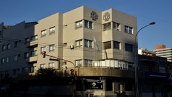 Un obstetra dio positivo y buscan a las embarazadas que atendió