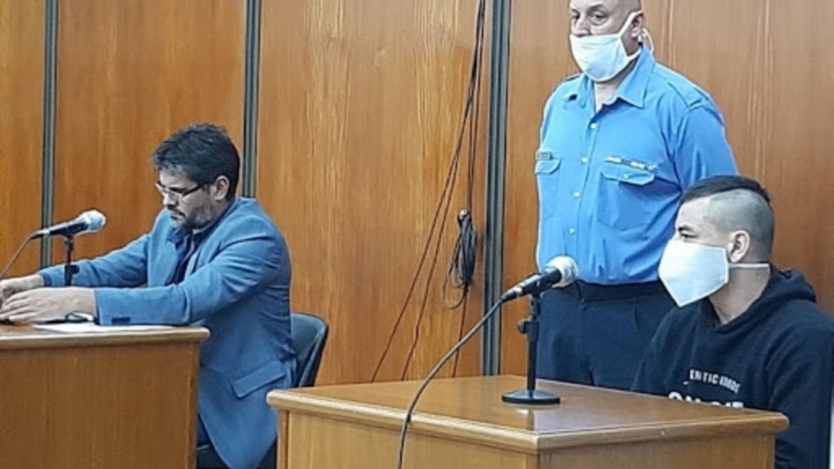 Perpetua para boxeador que mató de 16 puñaladas a su pareja