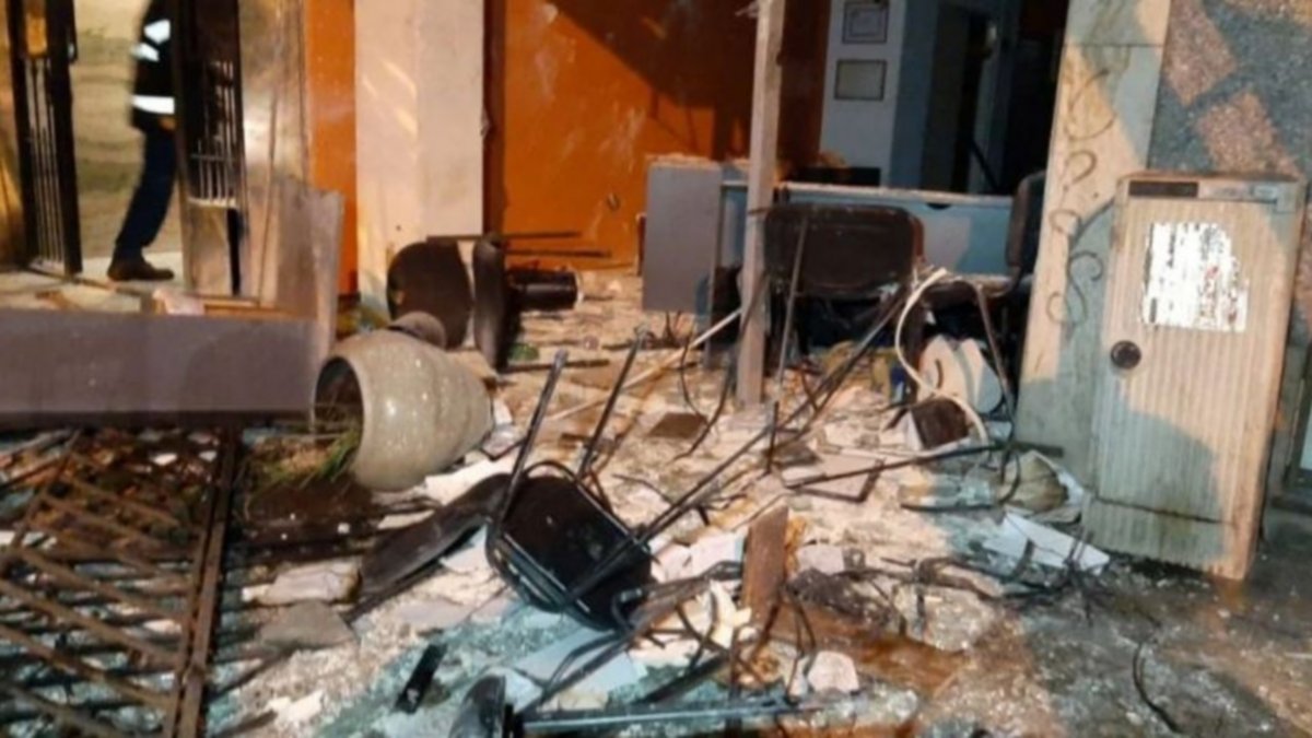 Pánico: tres heridos tras explosión en un edificio