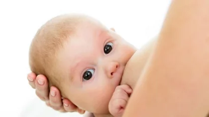 Piden amamantar, aunque las madres tengan coronavirus