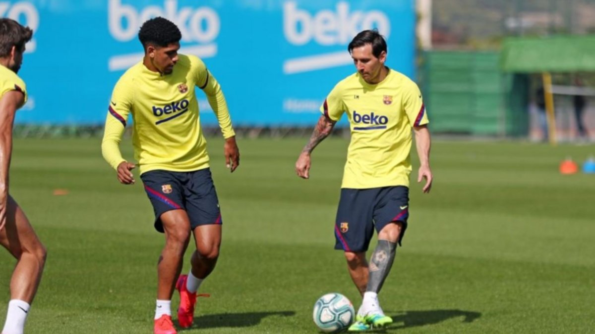 Messi, como en las inferiores: Goles, lujos y velocidad pura