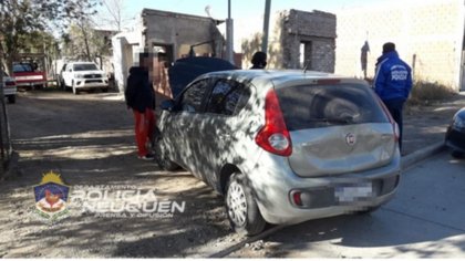 Secuestraron en barrio Limay, un auto robado en Roca